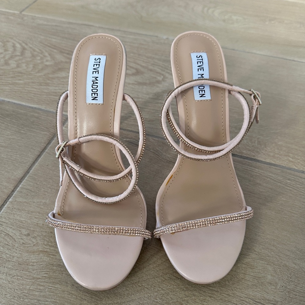 STEVE MADDEN STRAPPY
HEEL-ROSE GOLD